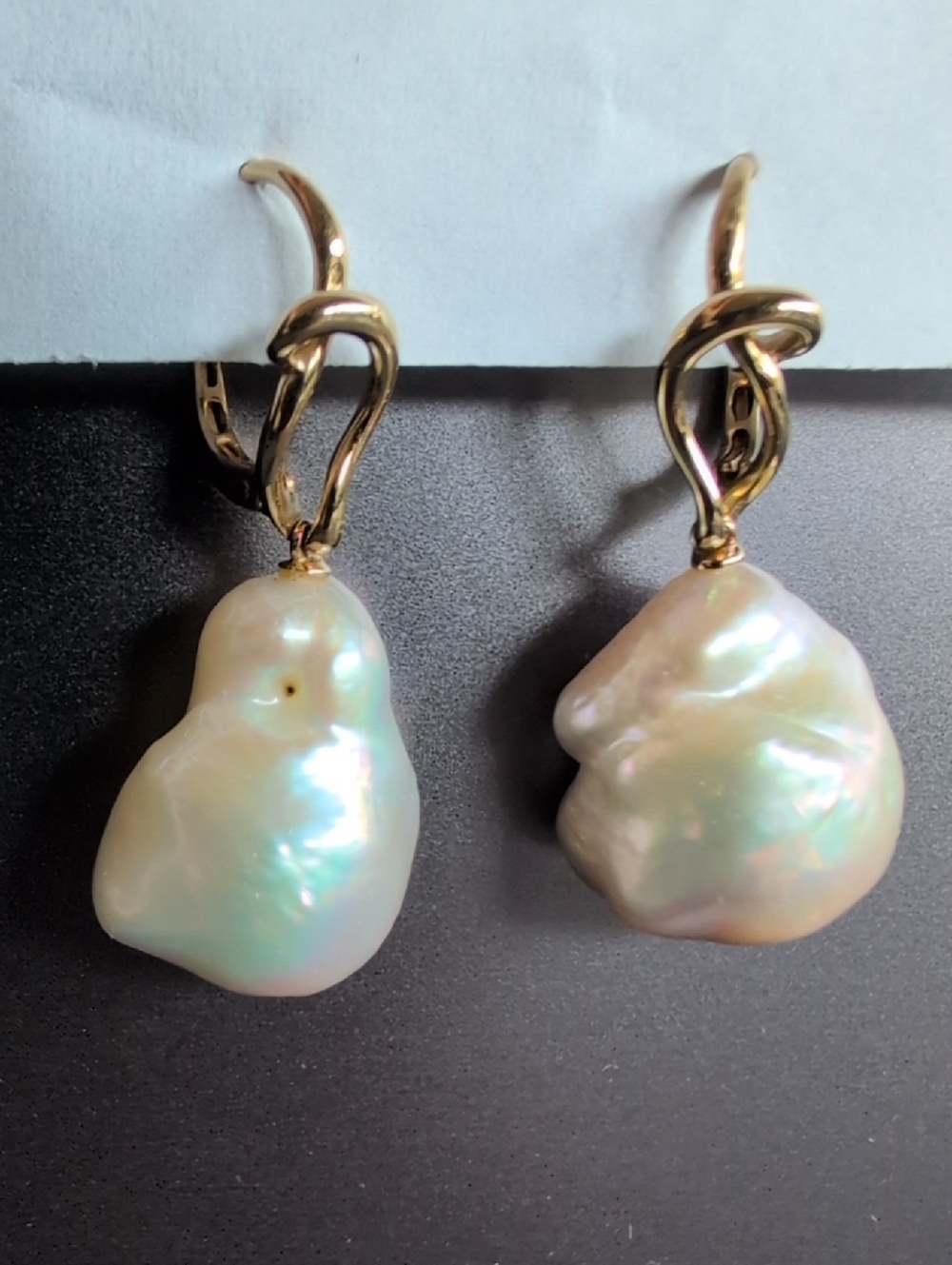 Pearl Drop Earrings - Iridescent White with 750 18k gold Clasp
